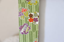 Load image into Gallery viewer, Green Sakura - 4" x 6" Picture Frame decorated with Washi Paper