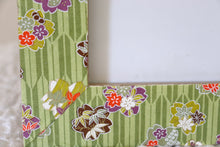 Load image into Gallery viewer, Green Sakura - 4" x 6" Picture Frame decorated with Washi Paper