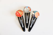 Load image into Gallery viewer, Flowers and Vines - set of 3 snap hair clips