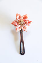 Load image into Gallery viewer, Peachy dreams - Handsewn Vintage Kimono Fabric Kanzashi Hair Clip