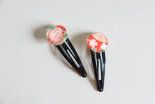 Load image into Gallery viewer, Red n Pink Blossoms - 1 matched pair of snap hair clips