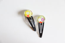 Load image into Gallery viewer, Shibori Blossoms - 1 matched pair of snap hair clips
