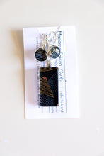 Load image into Gallery viewer, Kuroi - Washi Paper Necklace and Earring Set