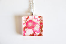 Load image into Gallery viewer, Pinky Pinks - Square Washi Paper Pendant Necklace