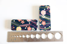 Load image into Gallery viewer, Flower Branches - Washi paper Pill Box