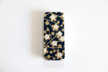 Load image into Gallery viewer, Flower Branches - Washi paper Pill Box