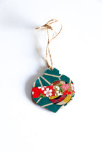 Load image into Gallery viewer, Temari Ornaments - Mini Wood Washi paperOrnament