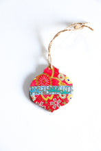 Load image into Gallery viewer, Pink and Green Sakura - Mini Wood Washi paperOrnament
