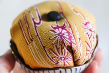 Load image into Gallery viewer, Yellow Baby - Kimono fabric Pottery Pin Cushion