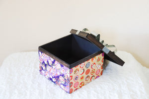 Blossoms and Geometry - Christmas Present Box