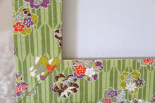 Load image into Gallery viewer, Green Sakura - 4&quot; x 6&quot; Picture Frame decorated with Washi Paper
