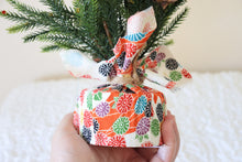 Load image into Gallery viewer, Orange Kiku Party - Mini Kimono Christmas Tree
