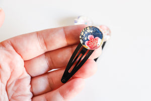 Shibori Blossoms - 1 matched pair of snap hair clips