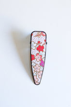 Load image into Gallery viewer, Watery Plum Blossoms - Single Alligator Hair Clip
