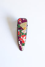 Load image into Gallery viewer, Red Flower - Single Alligator Hair Clip
