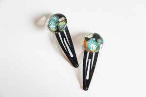 Green Plum Blossoms - 1 matched pair of snap hair clips