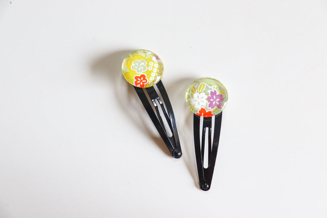 Shibori Blossoms - 1 matched pair of snap hair clips