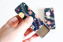 Load image into Gallery viewer, Sea of crests - Washi paper Pill Box
