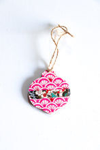 Load image into Gallery viewer, Temari Ornaments - Mini Wood Washi paperOrnament
